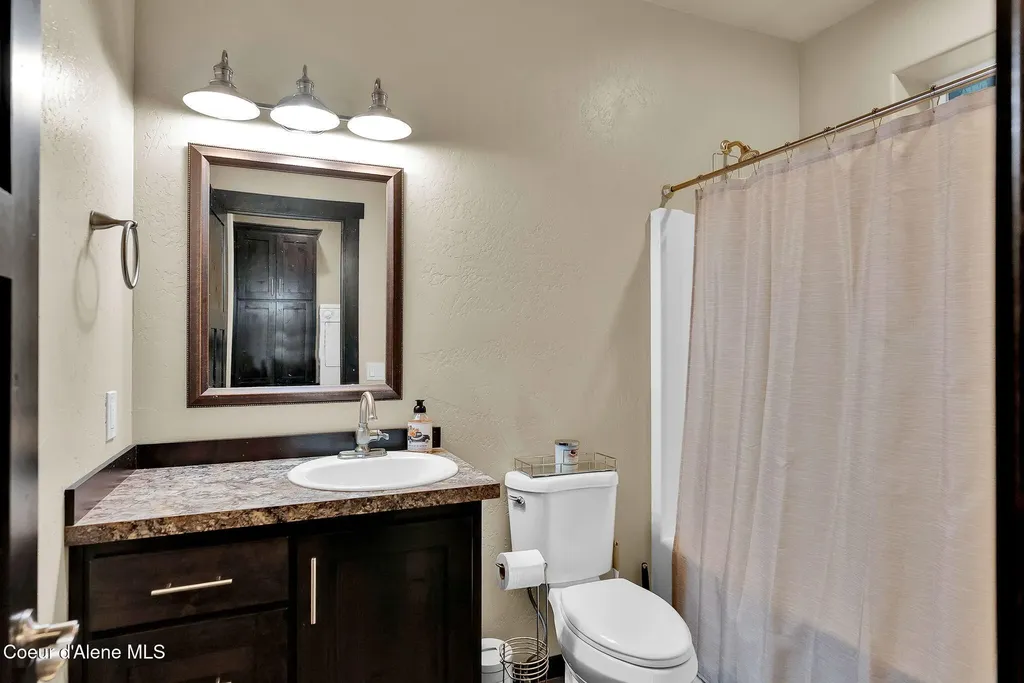 42 Seneacquoteen Drive Priest River ID 83856