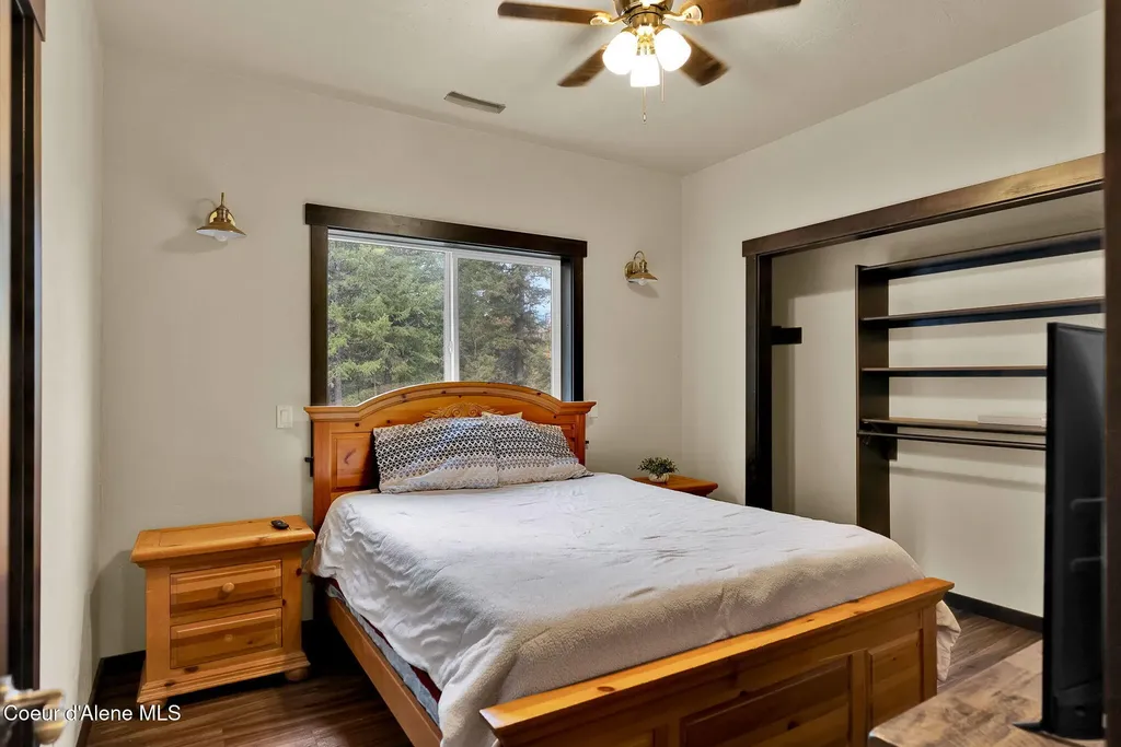 42 Seneacquoteen Drive Priest River ID 83856