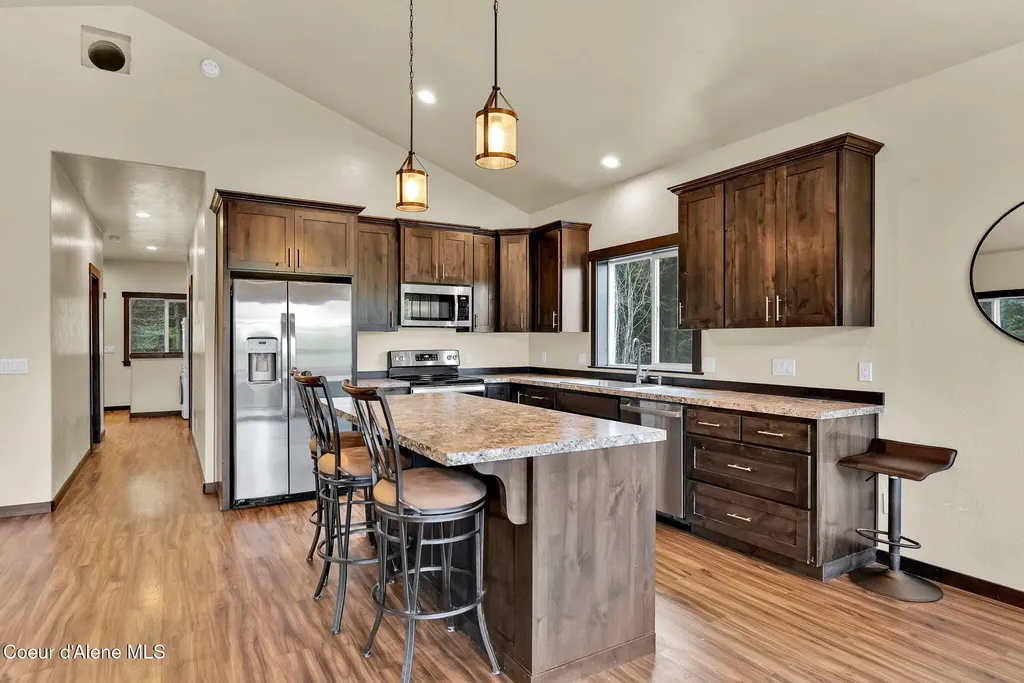 42 Seneacquoteen Drive Priest River ID 83856