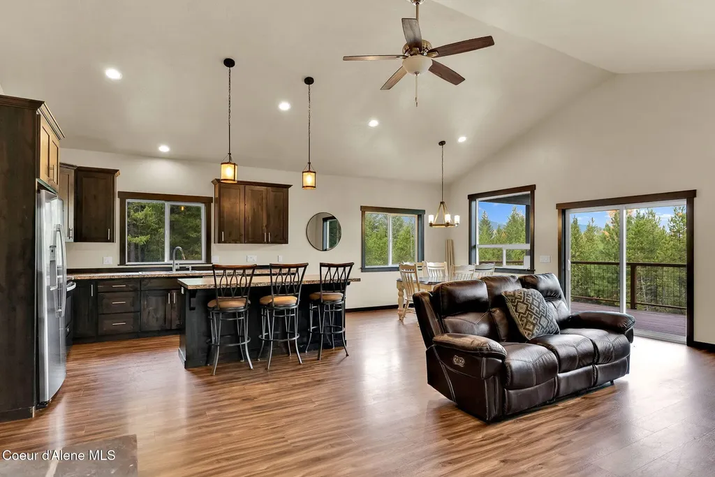 42 Seneacquoteen Drive Priest River ID 83856