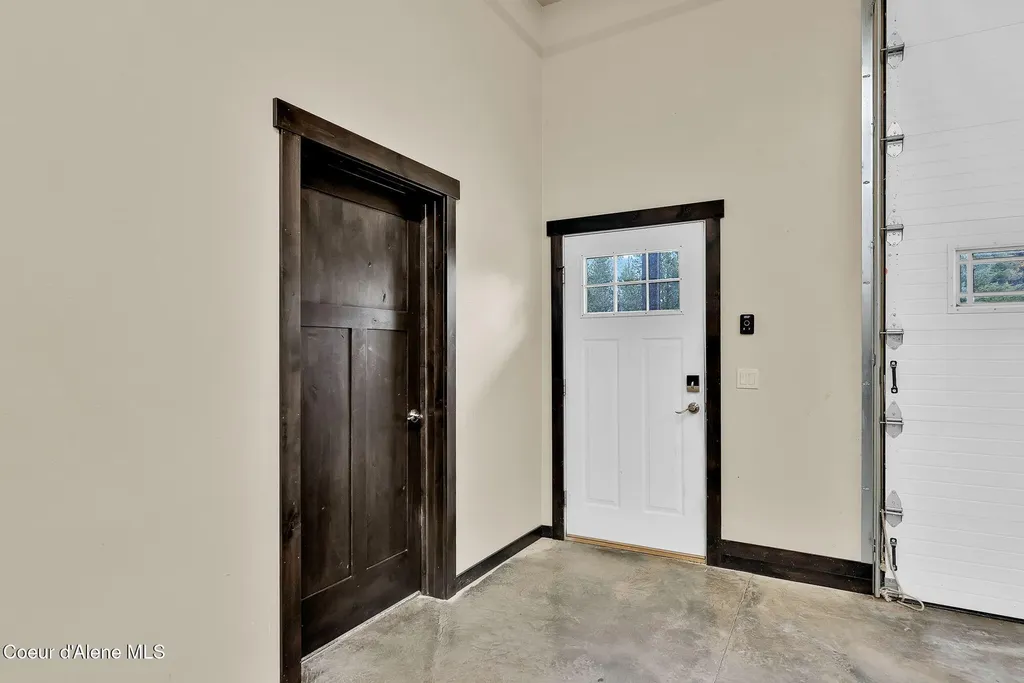 42 Seneacquoteen Drive Priest River ID 83856