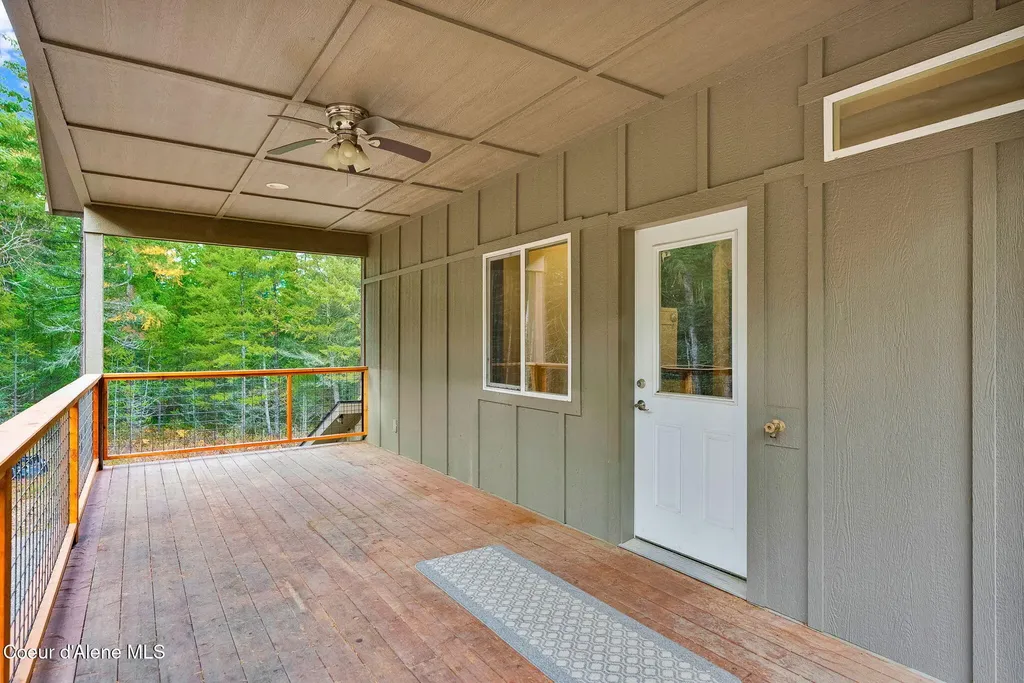42 Seneacquoteen Drive Priest River ID 83856