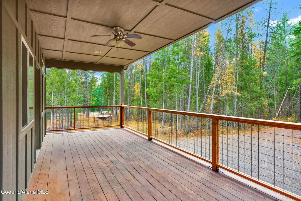 42 Seneacquoteen Drive Priest River ID 83856
