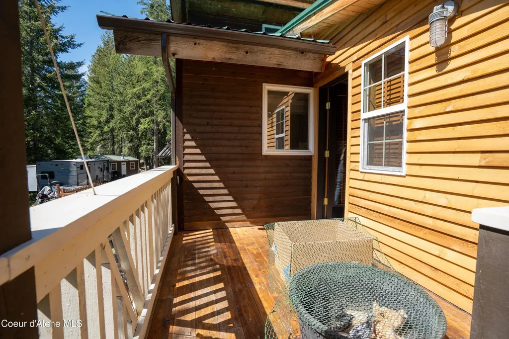 450 Coyote Way Bonners Ferry ID 83805