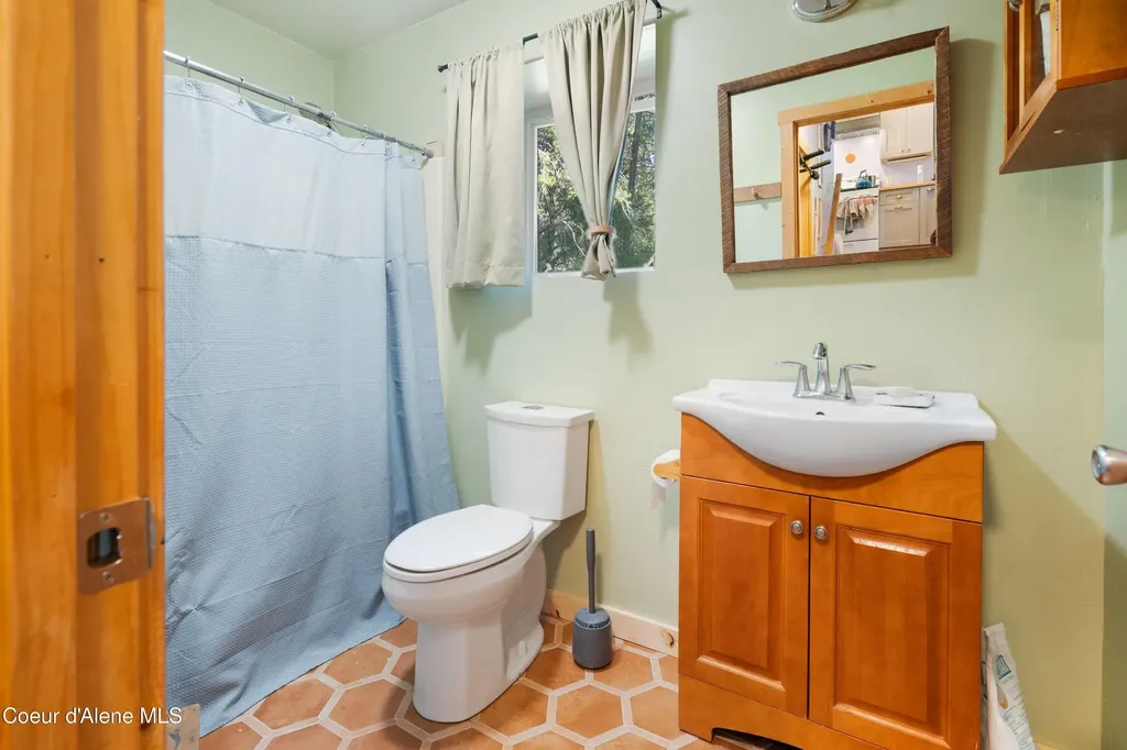 450 Coyote Way Bonners Ferry ID 83805