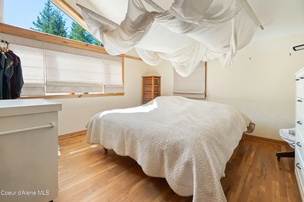 450 Coyote Way Bonners Ferry ID 83805
