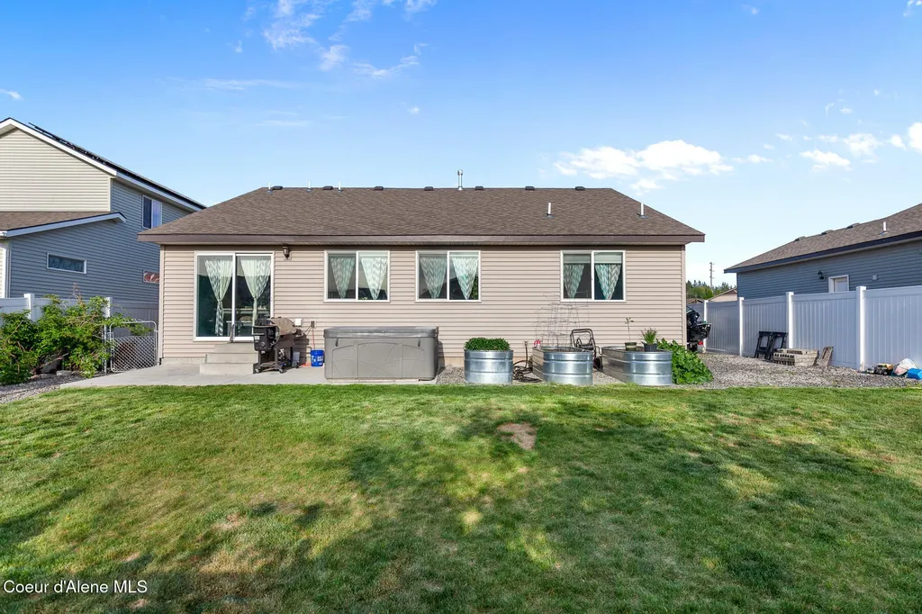 3283 N Knob Creek Court Post Falls ID 83854