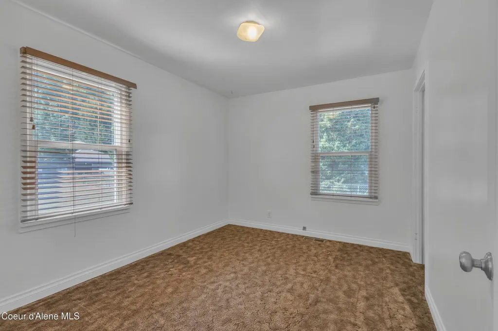 313 E Larch Avenue Osburn ID 83849