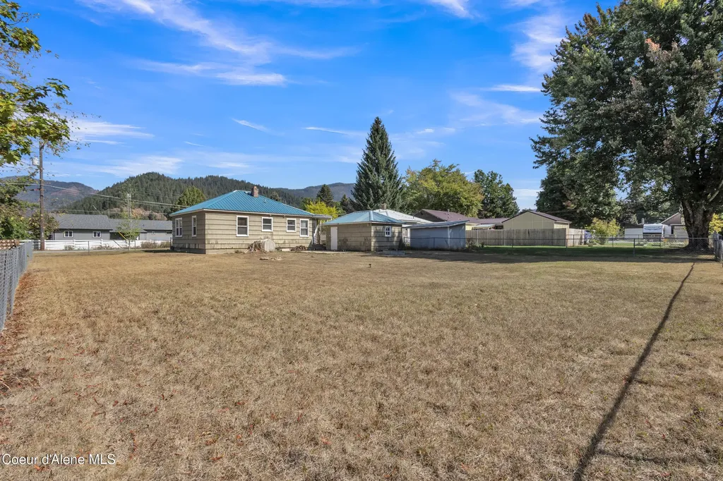 313 E Larch Avenue Osburn ID 83849