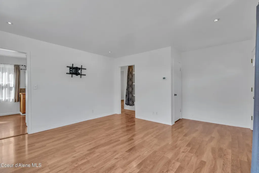 313 E Larch Avenue Osburn ID 83849