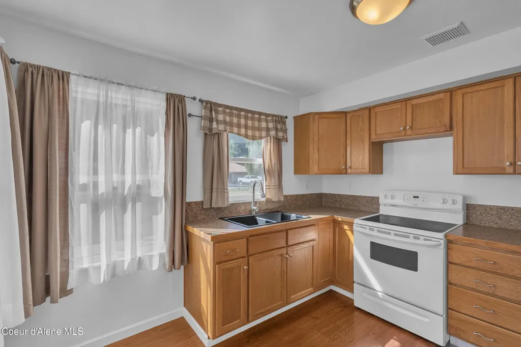 313 E Larch Avenue Osburn ID 83849