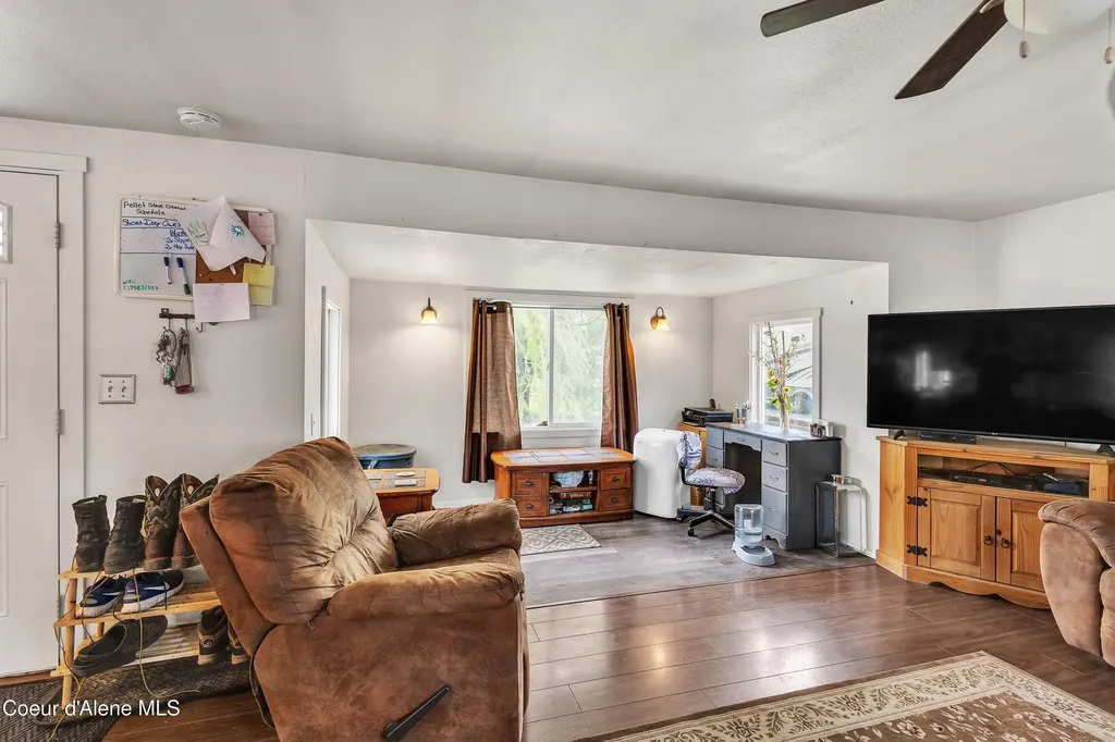 32753 N 2nd Avenue Spirit Lake ID 83869