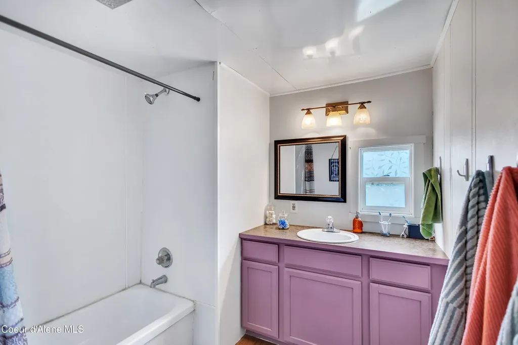 32753 N 2nd Avenue Spirit Lake ID 83869