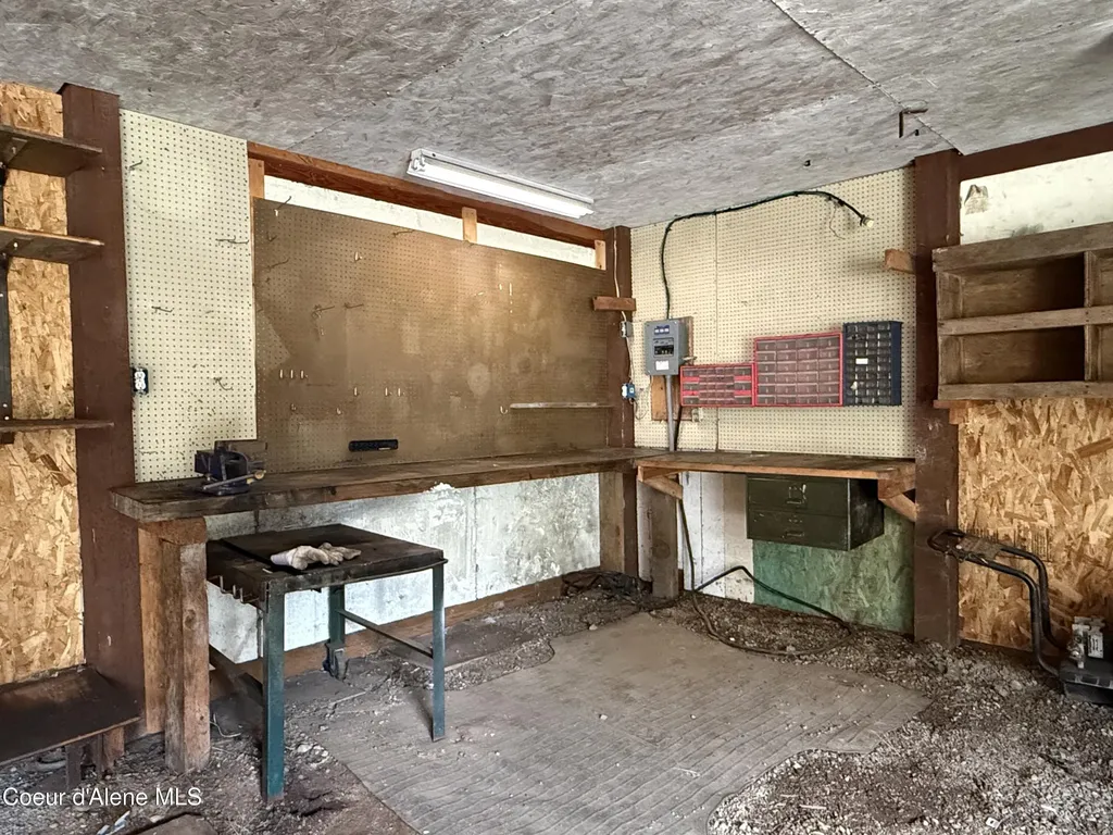 36701 Highway 41 Oldtown ID 83822
