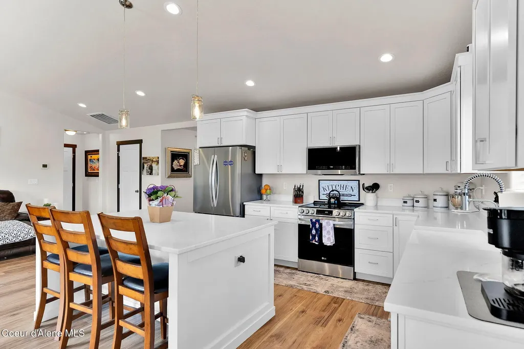 24812 N Old Highway 95 Athol ID 83801