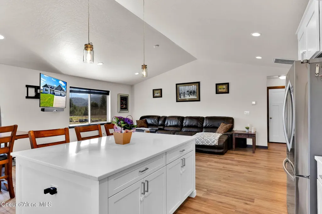 24812 N Old Highway 95 Athol ID 83801