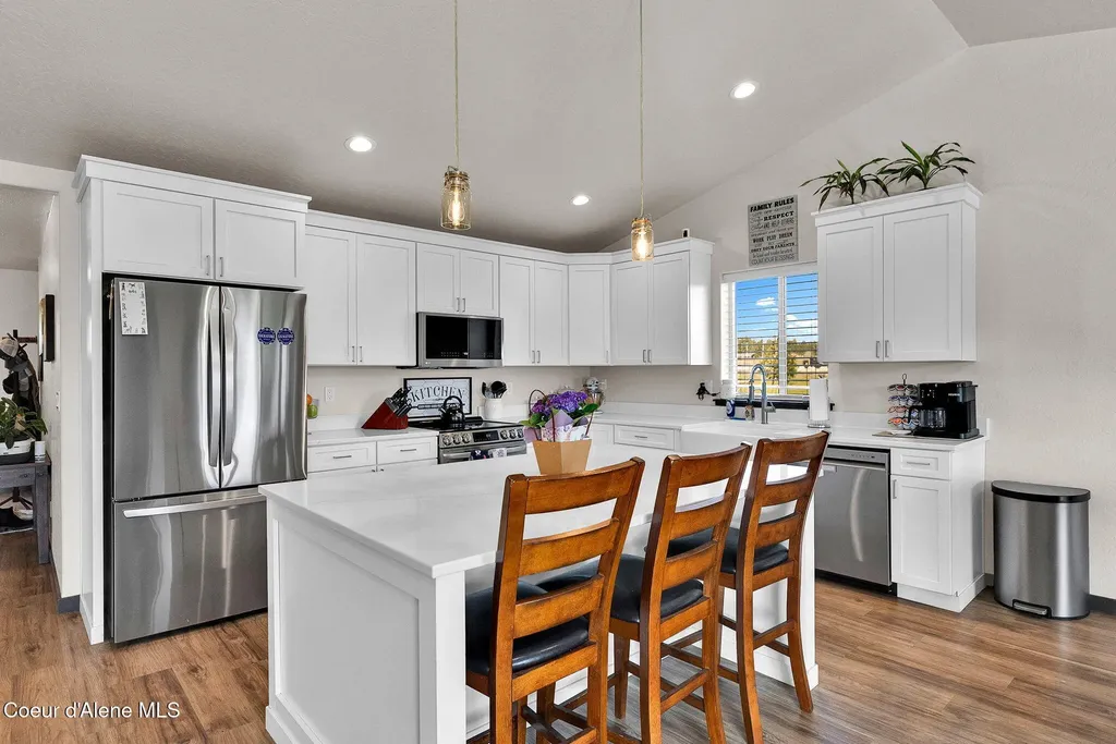 24812 N Old Highway 95 Athol ID 83801