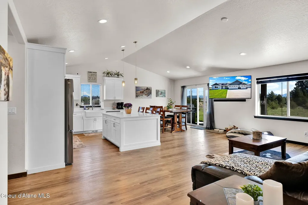 24812 N Old Highway 95 Athol ID 83801