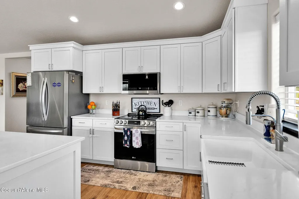 24812 N Old Highway 95 Athol ID 83801