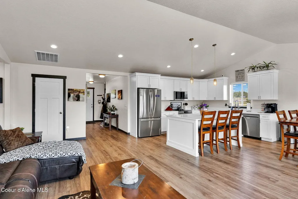 24812 N Old Highway 95 Athol ID 83801