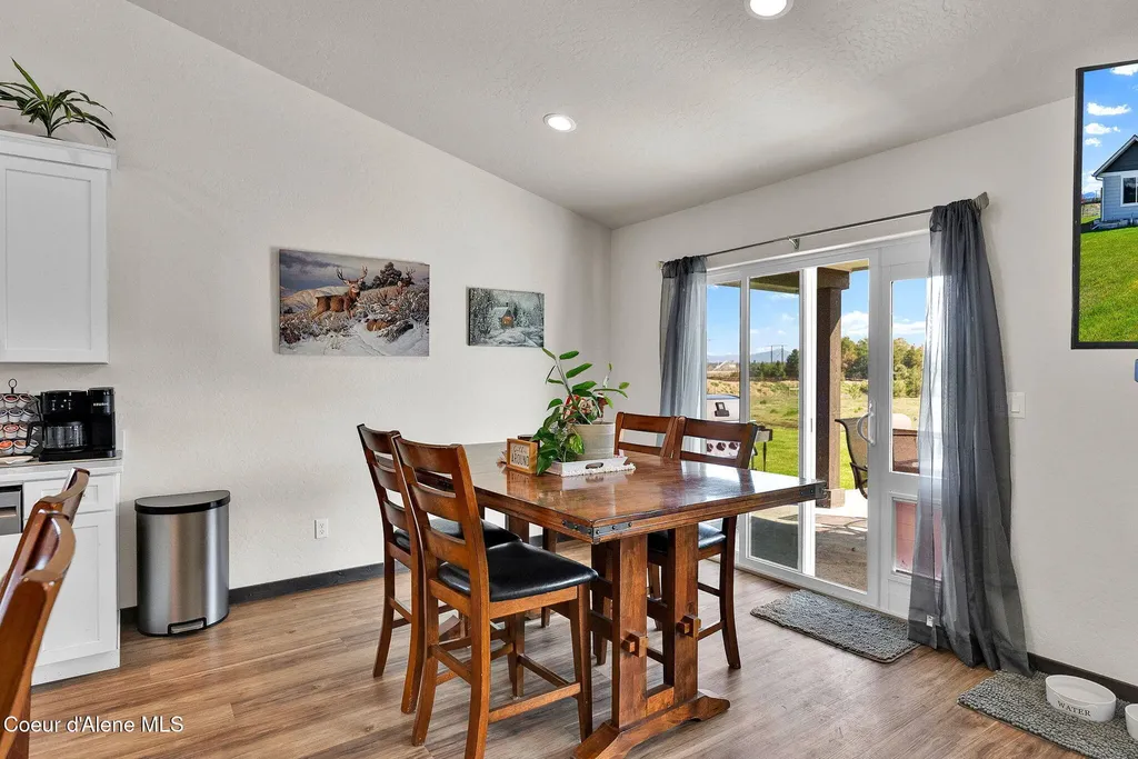 24812 N Old Highway 95 Athol ID 83801