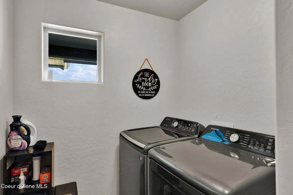 24812 N Old Highway 95 Athol ID 83801