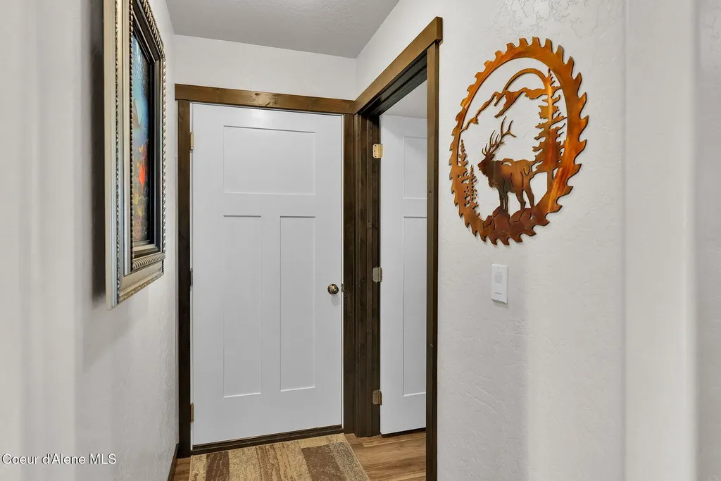 24812 N Old Highway 95 Athol ID 83801