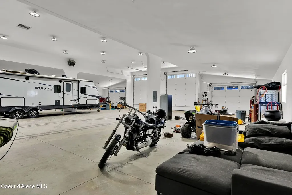 24812 N Old Highway 95 Athol ID 83801
