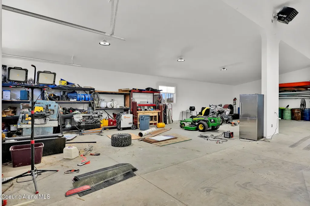 24812 N Old Highway 95 Athol ID 83801