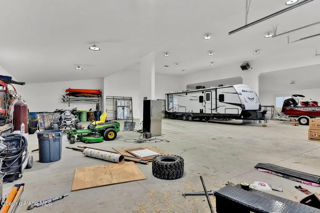 24812 N Old Highway 95 Athol ID 83801