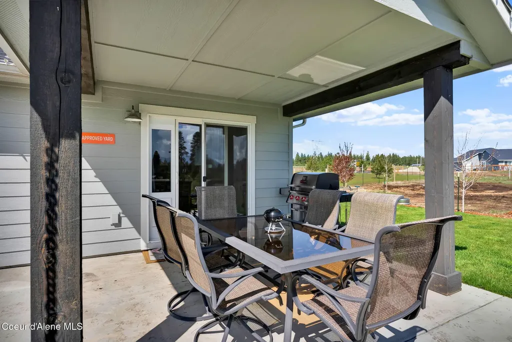 24812 N Old Highway 95 Athol ID 83801
