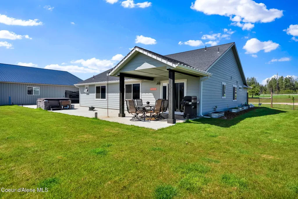 24812 N Old Highway 95 Athol ID 83801