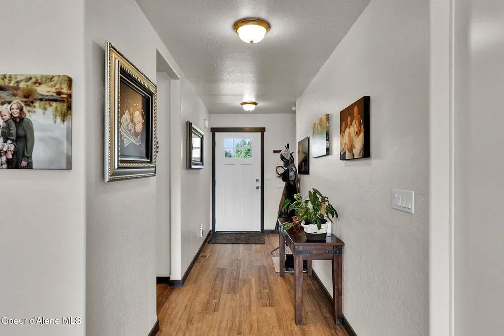 24812 N Old Highway 95 Athol ID 83801