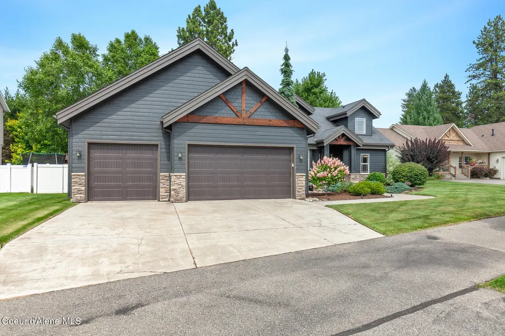 11544 N Cattle Drive Hayden ID 83835