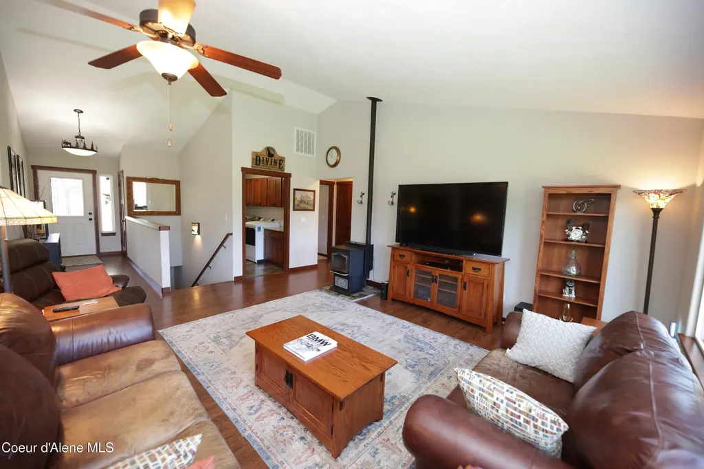 4525 E Rosemont Drive Athol ID 83801