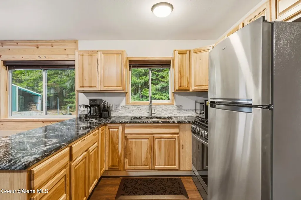 354 Fall Creek Road Naples ID 83847
