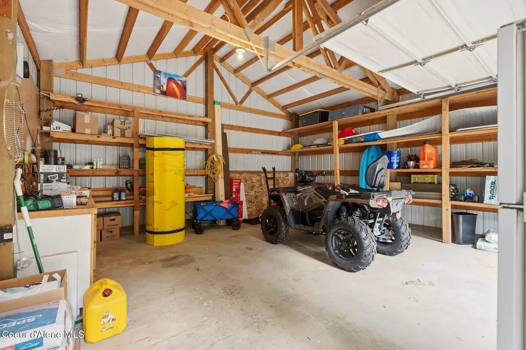 354 Fall Creek Road Naples ID 83847
