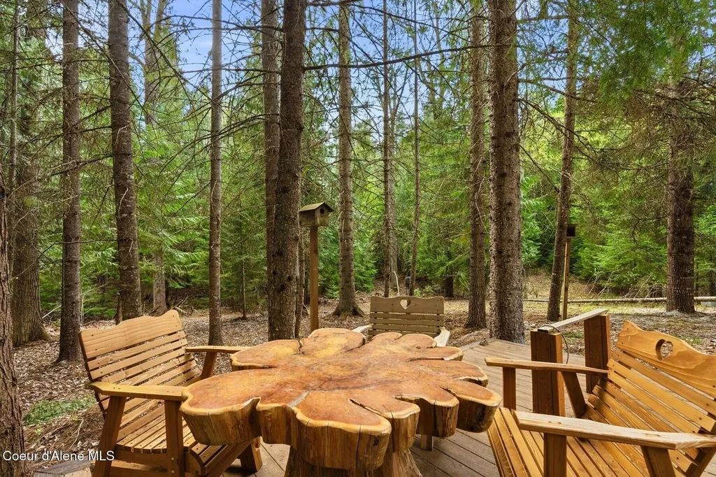 354 Fall Creek Road Naples ID 83847