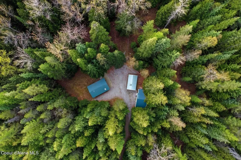 354 Fall Creek Road Naples ID 83847