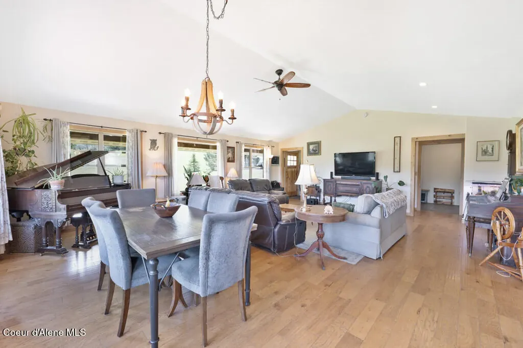 1011 Rothwell Road Viola ID 83872
