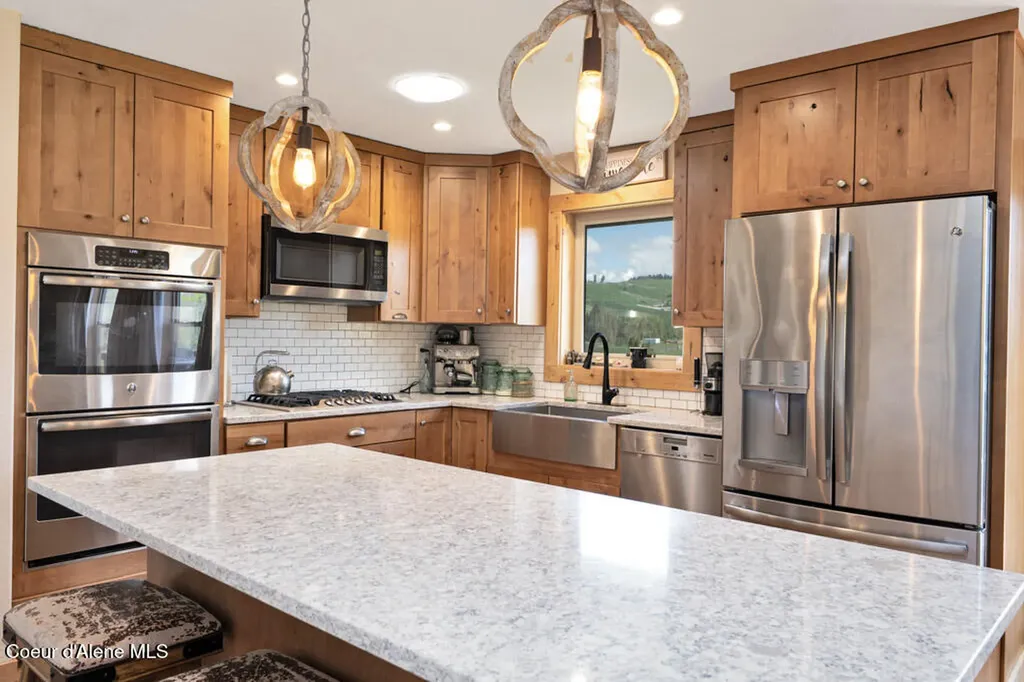 1011 Rothwell Road Viola ID 83872