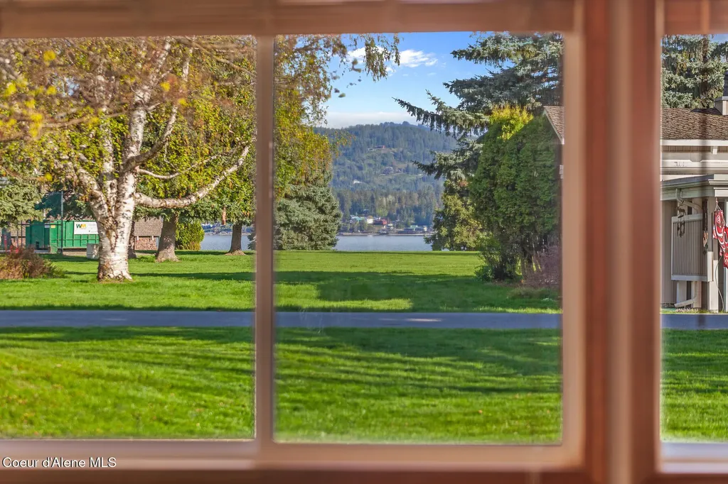 1309 Metaline Lane Sandpoint ID 83864