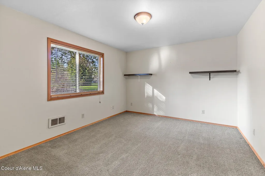 1309 Metaline Lane Sandpoint ID 83864