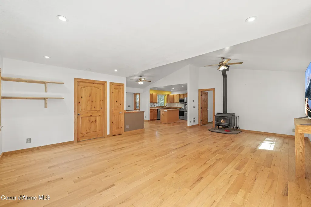 12052 S Diamond Road Harrison ID 83833