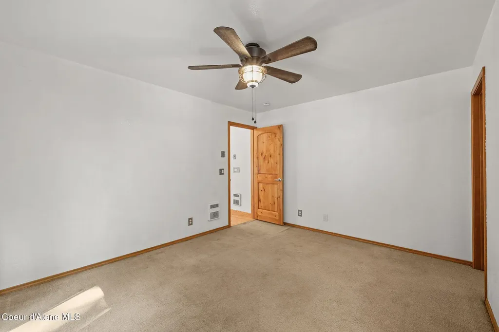 12052 S Diamond Road Harrison ID 83833