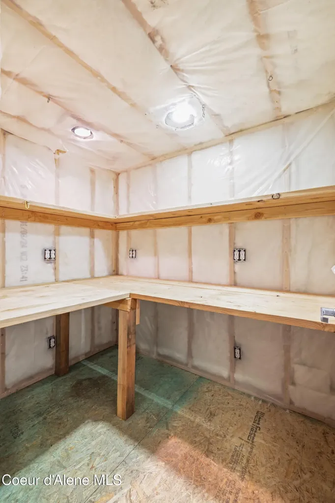 12052 S Diamond Road Harrison ID 83833
