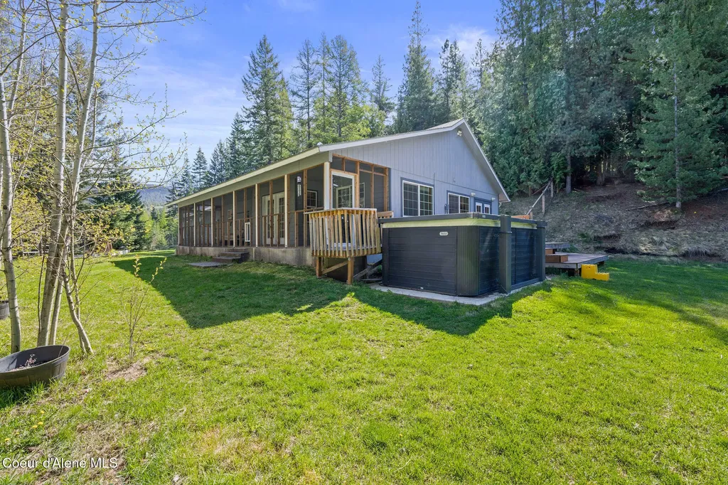 12052 S Diamond Road Harrison ID 83833