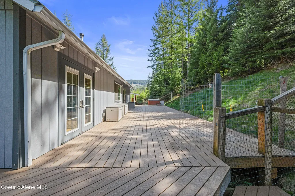 12052 S Diamond Road Harrison ID 83833