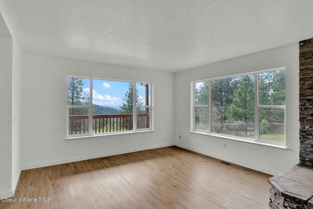 2676 E Canton Lane Harrison ID 83833