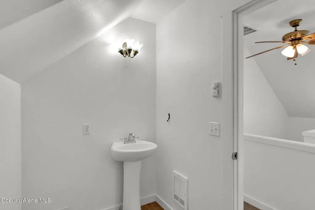 2676 E Canton Lane Harrison ID 83833